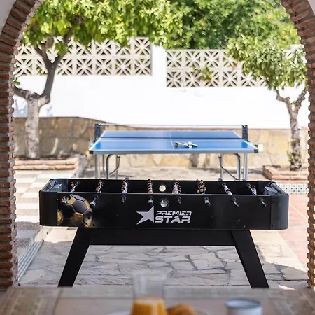 Villa With Pool, Bbq, Games & Fireplace Nerja