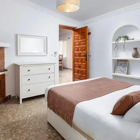 With Pool, Bbq, Games & Fireplace Nerja