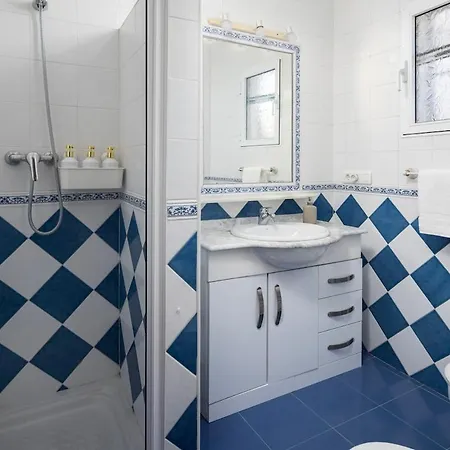 With Pool, Bbq, Games & Fireplace Villa Nerja