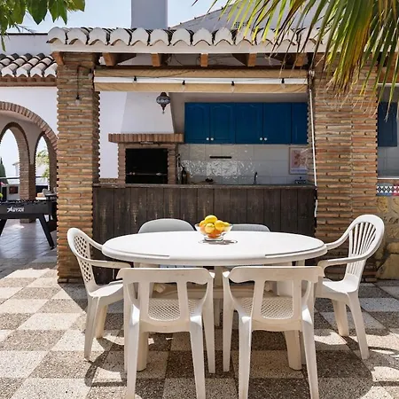 Villa With Pool, Bbq, Games & Fireplace Nerja