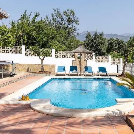 With Pool, Bbq, Games & Fireplace Nerja